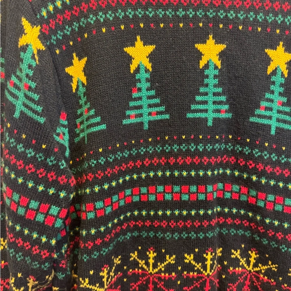 Holiday‎ Time Black and Red Christmas Sweater